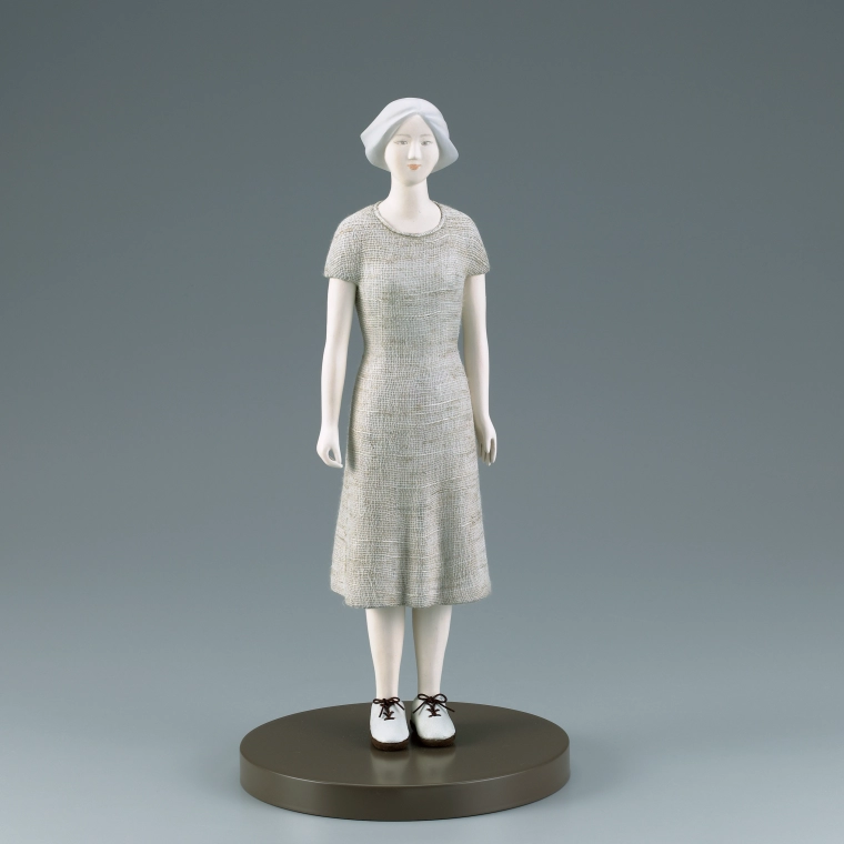 photo Wood Sculpture Covered with Cloth in Kimekomi Method "Fresh"