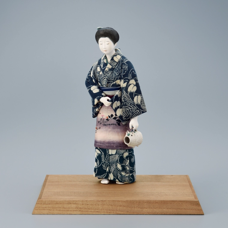 photo Formed with Tōso and Covered with Cloth in Kimekomi Method "Evening calm"