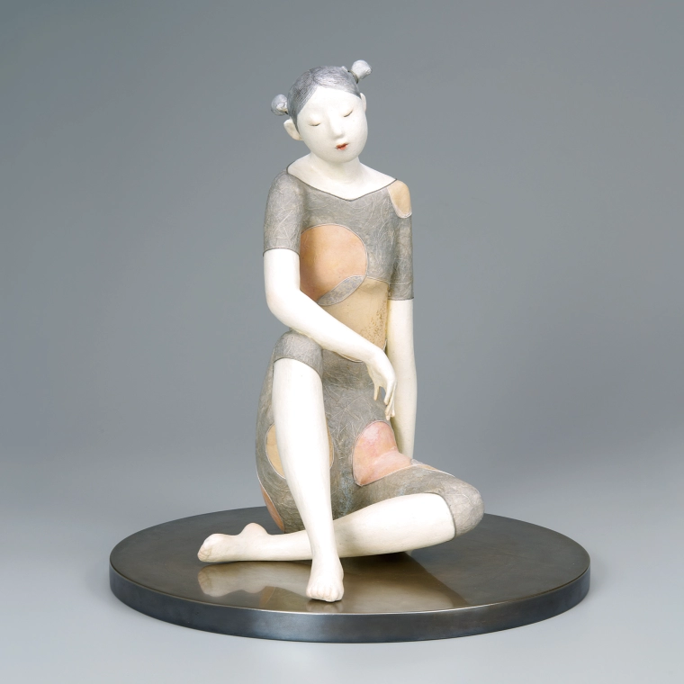 photo Formed with Tōso Over Wooden Core and Covered with Washi Paper "Thought"