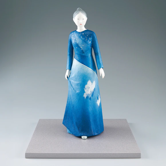 Formed with Tōso Over Wooden Core and Covered with Washi Paper "Silence"