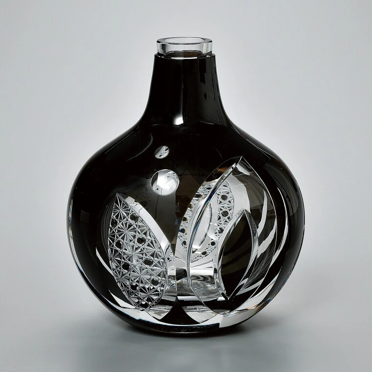 photo Cased Glass Cut Glass Bottle "Quiet Night"