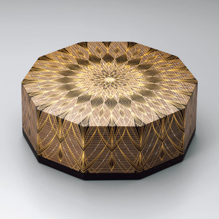 photo Coffer with Design in Kirikane "MercifulLight"