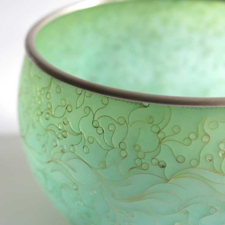 photo Plique-a-jour Bowl "Wind"