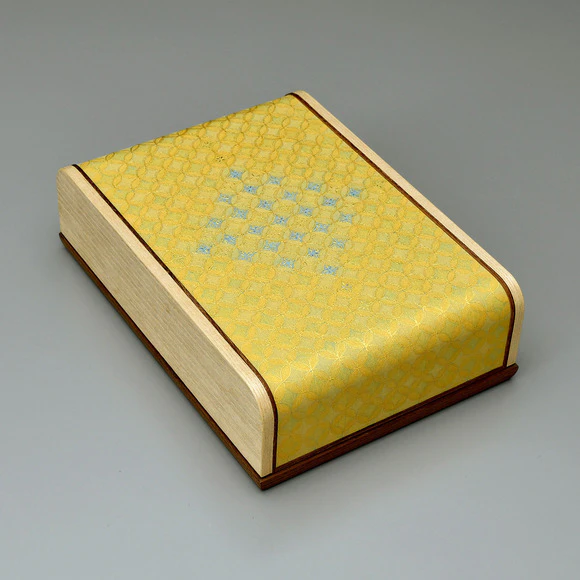 截金絲綢飾筥「陽洸」