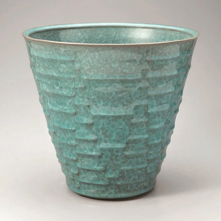 photo Flower Vase with Celadon Glaze