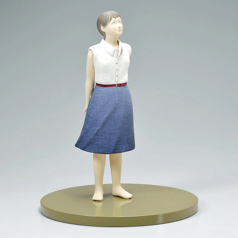 photo Wood Sculpture Covered with Cloth in Kimekomi Method "To tomorrow"