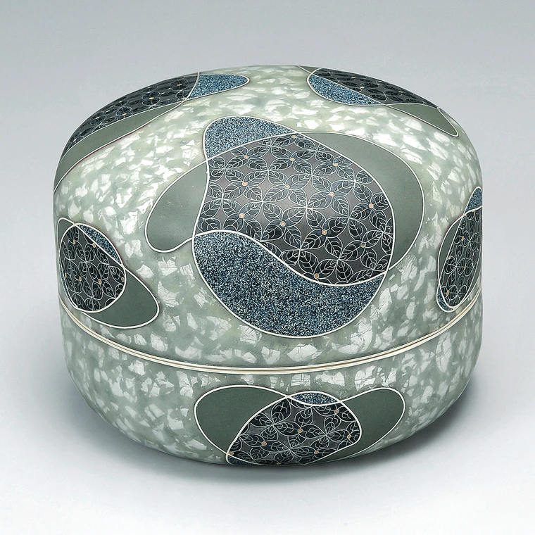 photo Covered Vessel with cloisonne over silver leafed body "Water,Light and flower"