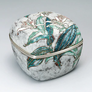 Opaque Cloisonne Small Box "Flowers of Refreshing Autumn"