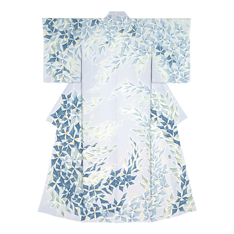 photo Formal Kimono with Design in Yūzen Dyeing  "Voice of the Wind"