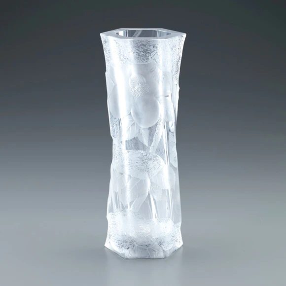 グラヴィール花器「雪椿」
