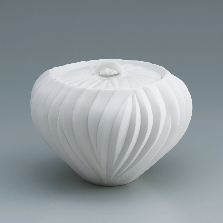 写真：白磁水指