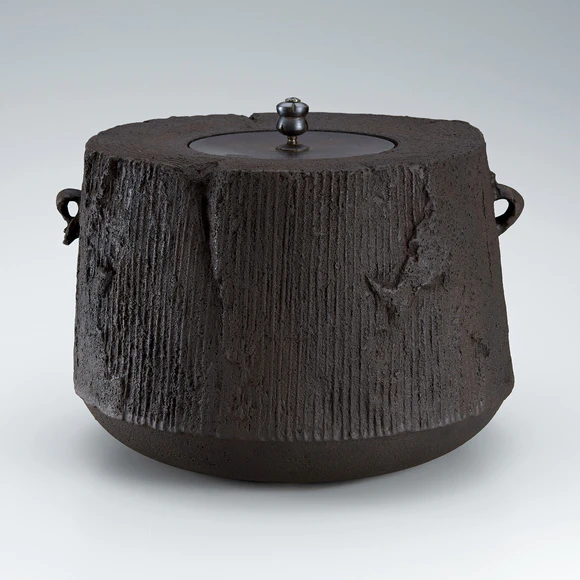 Chamfered Tea Kettle "Tree's Voice"