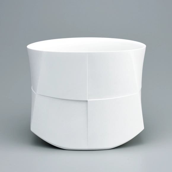 White vessel "Dai / dai"
