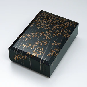 Box with Bamboo Grass Design in Makie