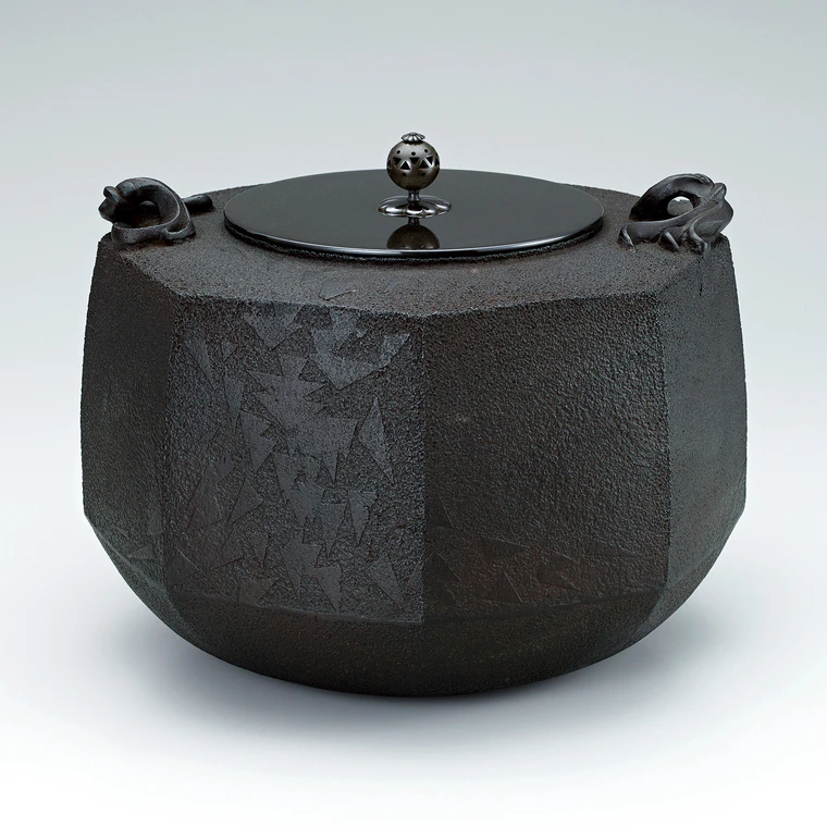 photo Octagonal Tea Ceremony Kettle "Wind Blowing High in the Sky"