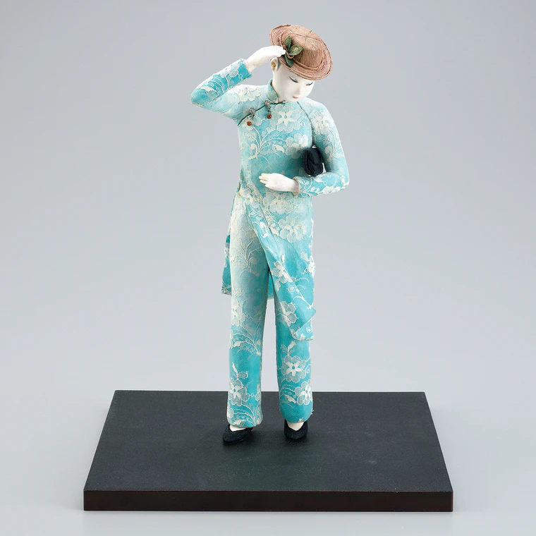 photo Formed with Tōso and Covered with Cloth in Kimekomi Method "Wind"