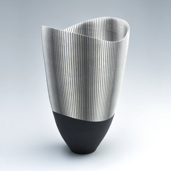 川口 由美子の作家情報・作品一覧｜ギャラリージャパン