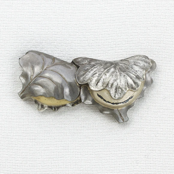 Metal Fitting in Shape of Kashiwamochi