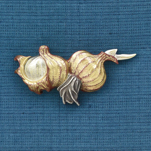 Metal Fitting in Shape of Onions