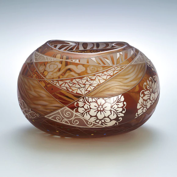 Engraved Flower Vase with Silver Decoration "Reminiscence"