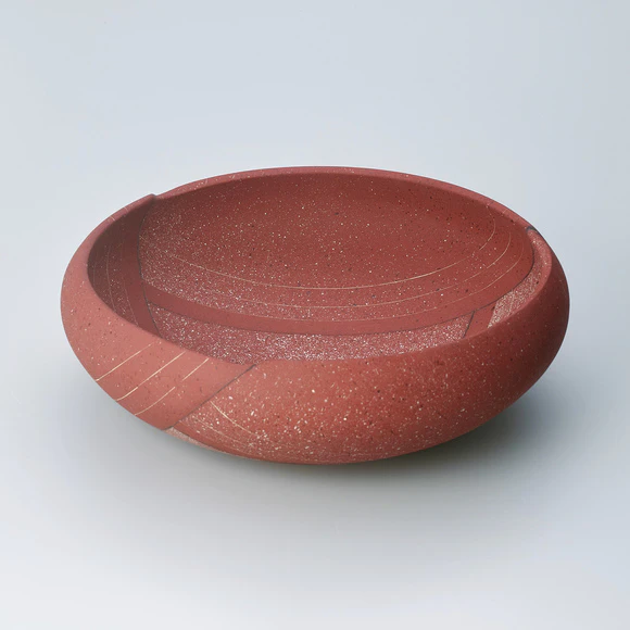 Bowl with line design