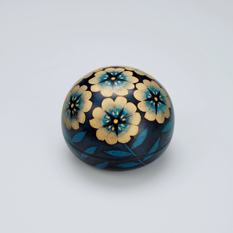 photo Covered Box with Kinma "Blue Flower"