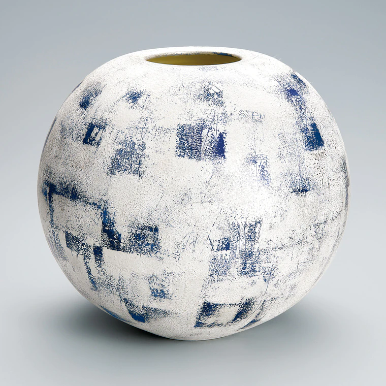 photo Flower Vessel with Blue and Silver Decoration