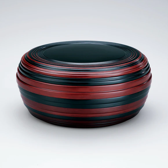 Covered Vessel Made by Bending Work with Red Tamenuri "All Day Long"