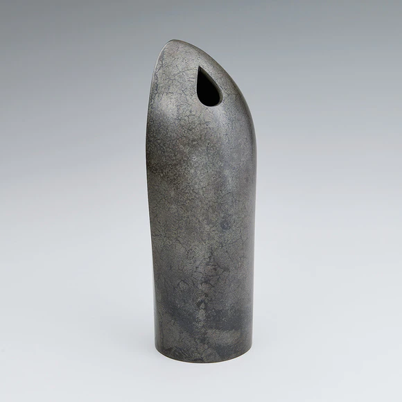 Single Flower Vase of Rōgin "White Dew"