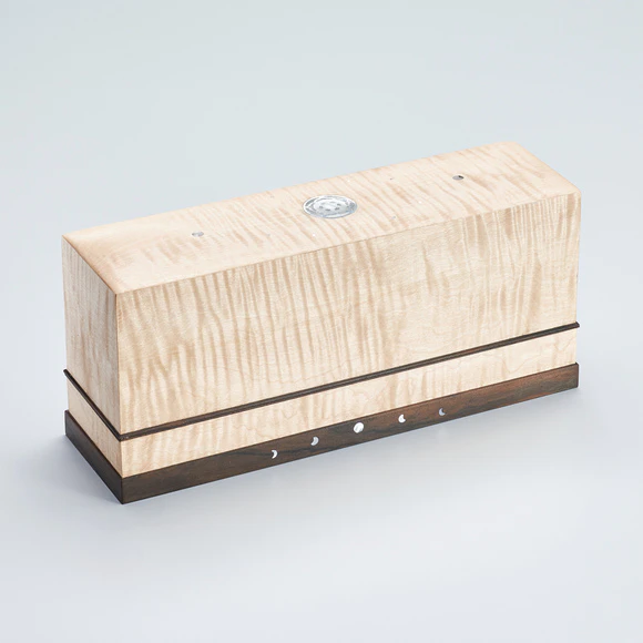 Box of Horse Chestnut Wood with Design in Inlay "Circle of Moonlit Nights"
