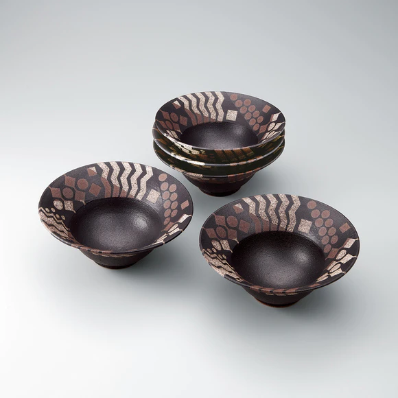 Set of Bowls with Geometric Design