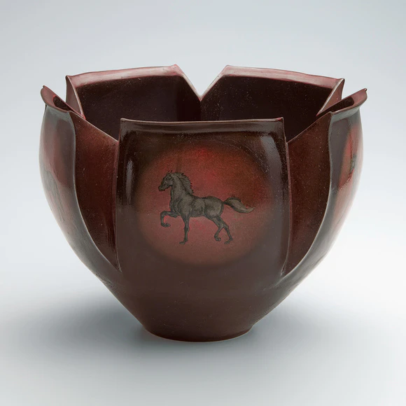 Five Petaled Flower Vase with Running Horse Design