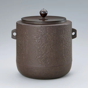 Cylindrical Tea Ceremony Kettle "Arrival of Spring"