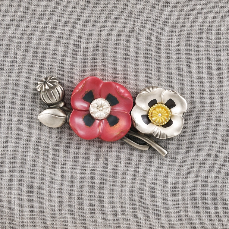 写真:芥子 金具