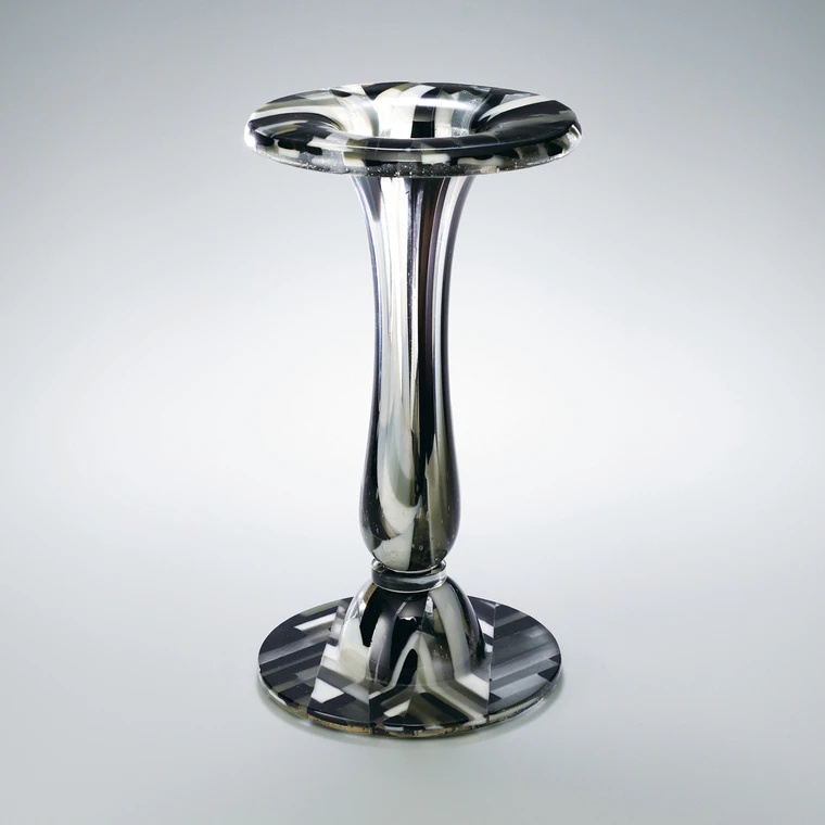 photo 黒彩檜垣文様花入