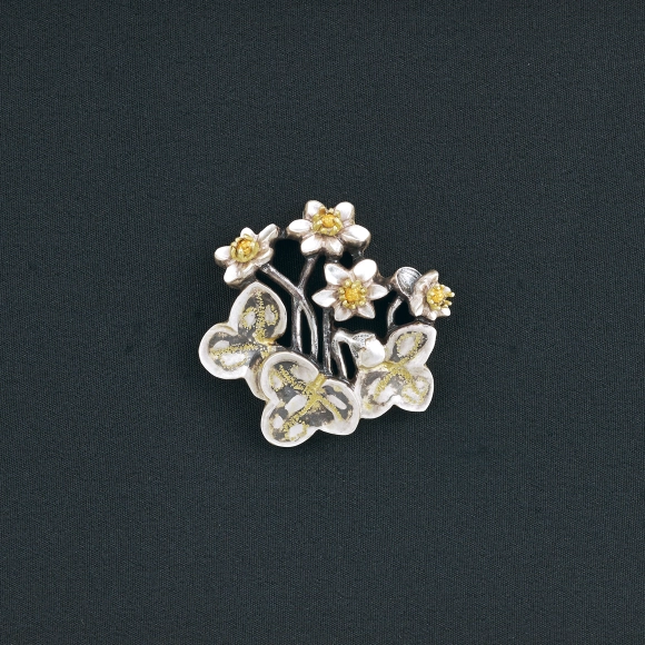 Metal Fitting in Shape of Hepatica