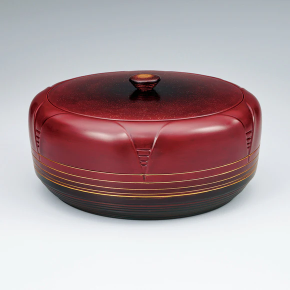 Covered circular box made by bending work with red tamenuri and gold painting "Flower"