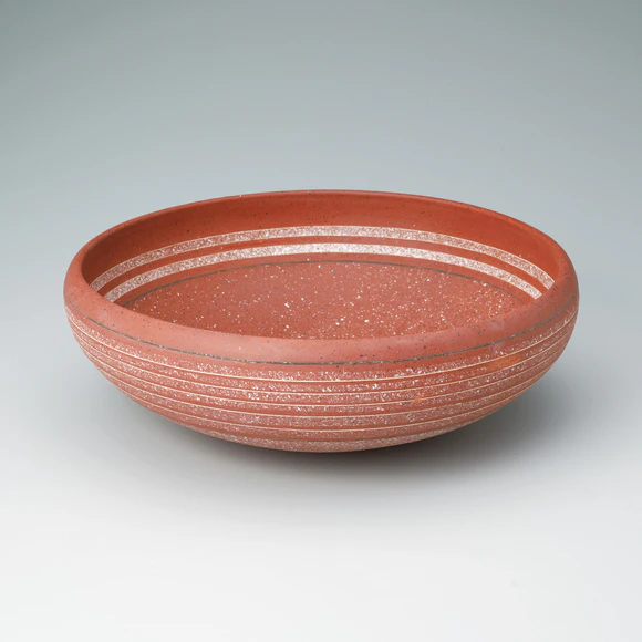 Bowl with line design