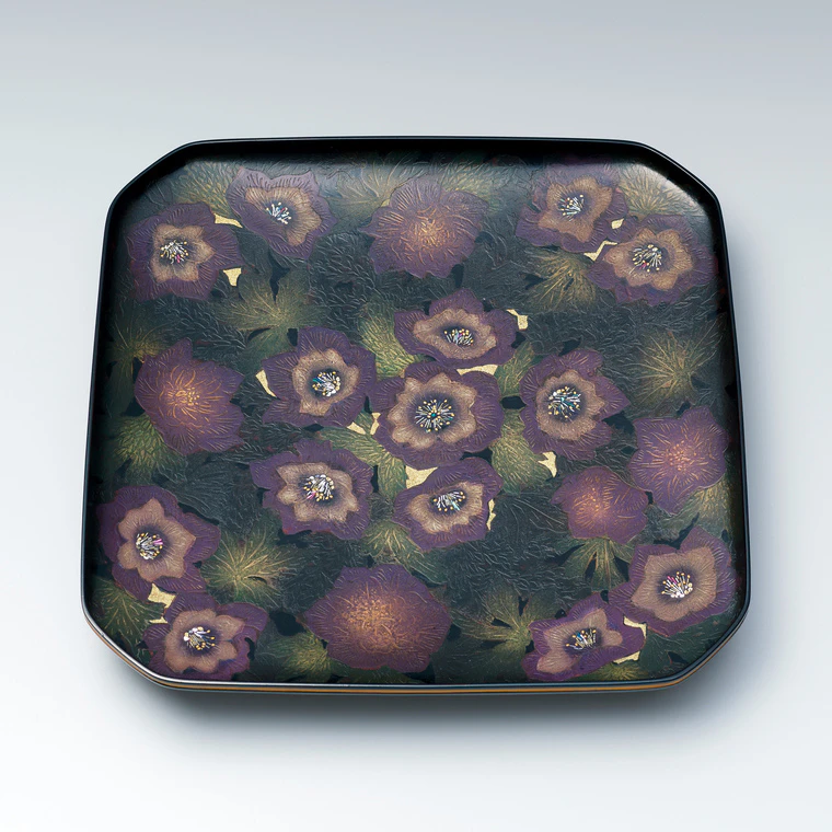 photo Kanshitsu Tray with Design in Kirie "Christmas Rose"