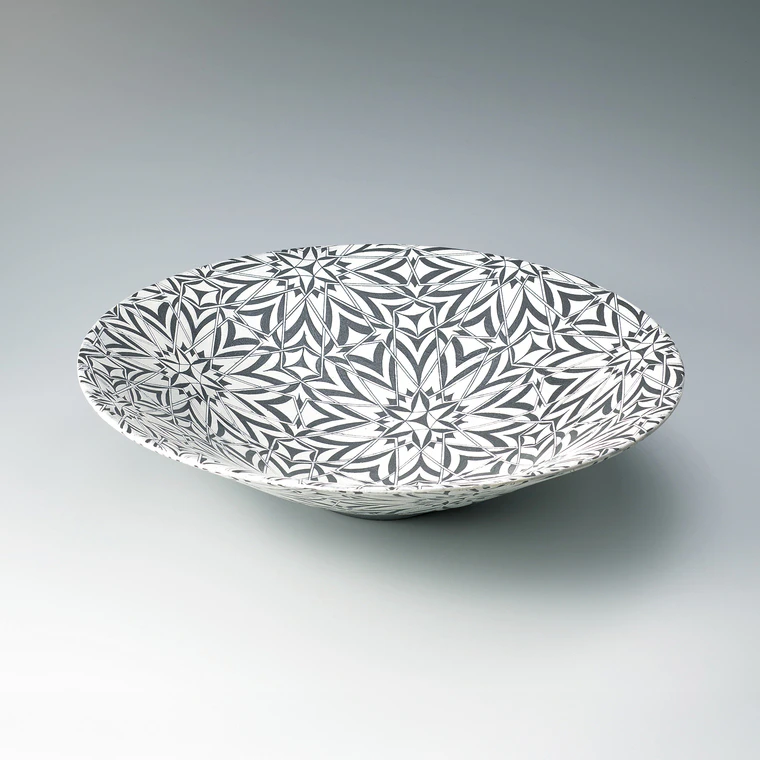 photo Large Bowl with Sgraffito and Flower Design
