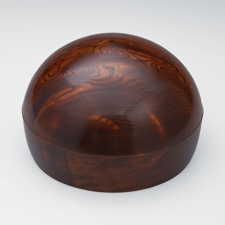 photo Covered Box with Japanese Zelkova and Wiped Urushi, "Pearl"
