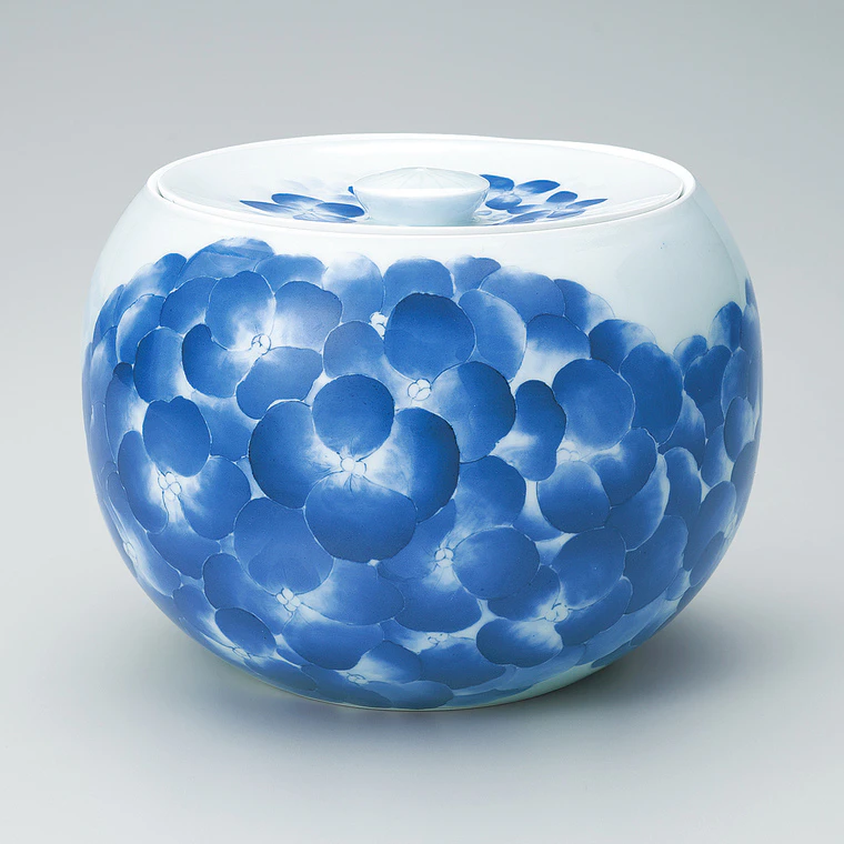 photo Tea Ceremony Fresh Water Jar "Hydrangeas and Umbrellas"