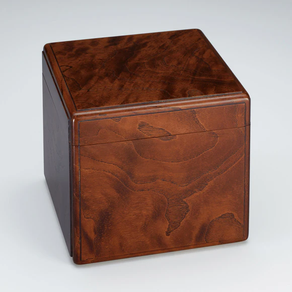 Tea Caddy Box with Mikurajima Mulberry and Icho-men (Ginkgo-leaf Beading)