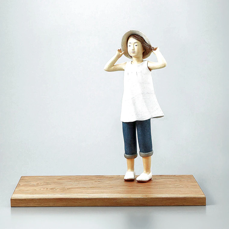 photo Formed with tōso and covered with cloth and paper "Beach"