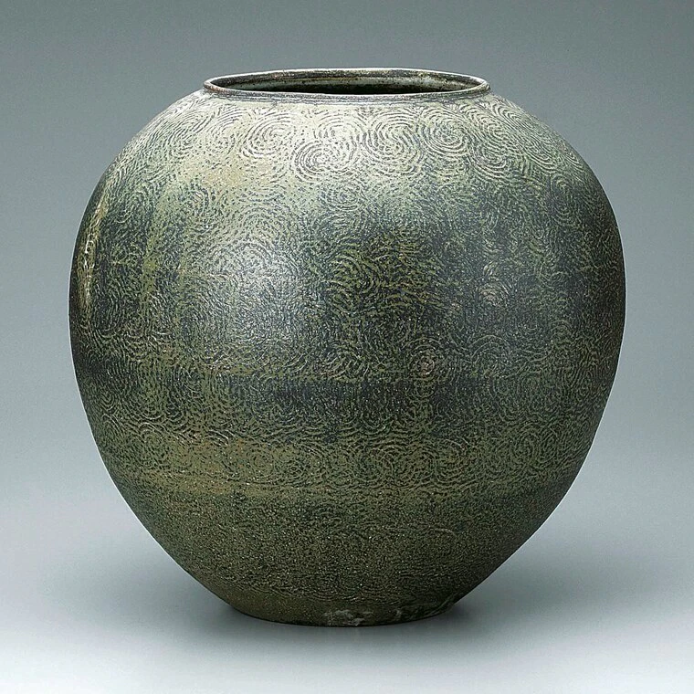 photo 叩き炭化壺