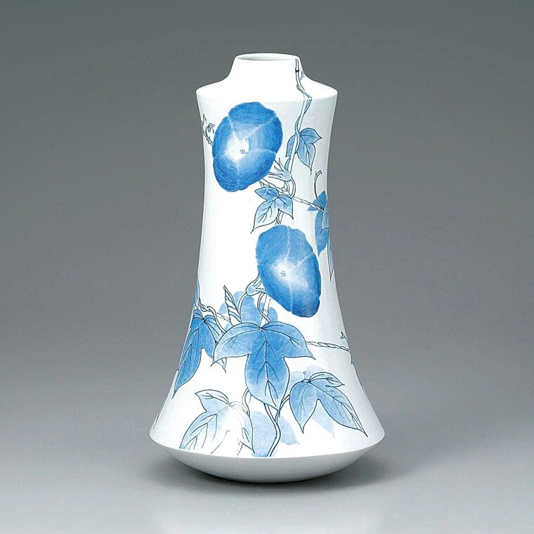 photo 染付朝顔紋花器