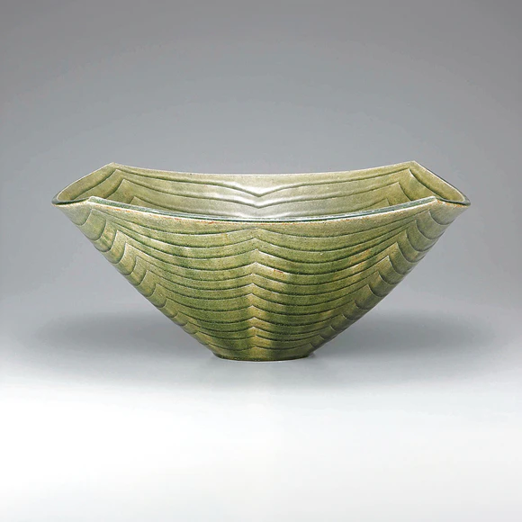 Bowl with Ash Glaze and Engraved Pattern