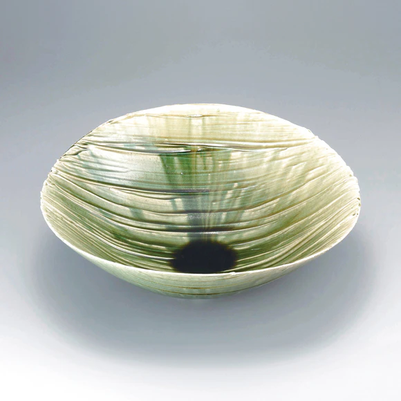 Bowl with Green Glaze "Clear stream"