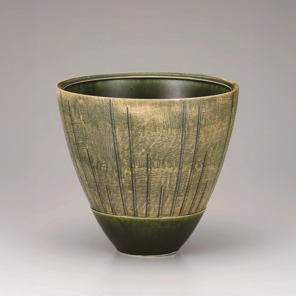 Oribe Flower Vase with Line Design