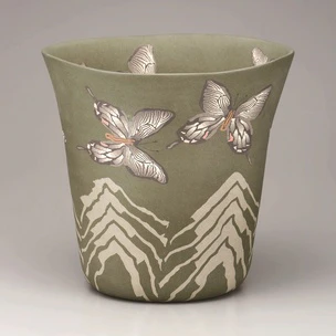 Pottery Related Artists & Artworks｜Gallery Japan(23page)